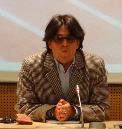 Alfredo Pena Vega au CESE, dirigeant la prsentation du Tribunal international de la nature