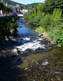 La Dordogne, fleuve qui passe  La Bourboule en Auvergne