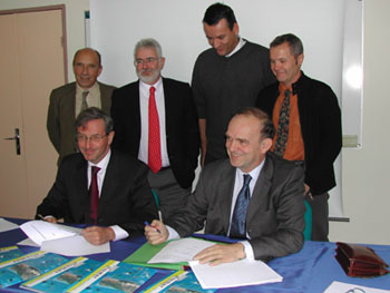 Alain PIALAT, directeur de l'Agence de l'eau et Jean-Yves PERROT Prsident Directeur Gnral de l'IFREMER