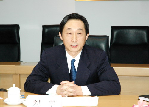 19 mars 2007, reunion sino-japonaise au ministere, l'ingenieur en chef Liu Ning expose la legislation sur l'eau en Chine