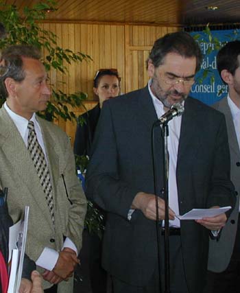 Allocution, copyright Richard Varrault 2001 pour Waternunc.com