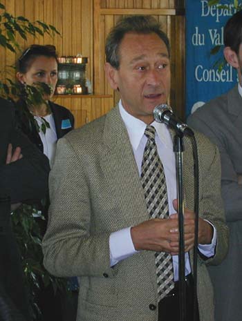 Allocution, copyright Richard Varrault 2001 pour Waternunc.com